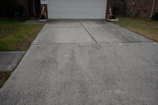 Before pressure washing in Magnolia TX – commercial building with dirt buildup